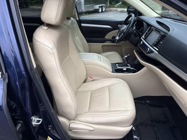 2016 Toyota Highlander XLE V6