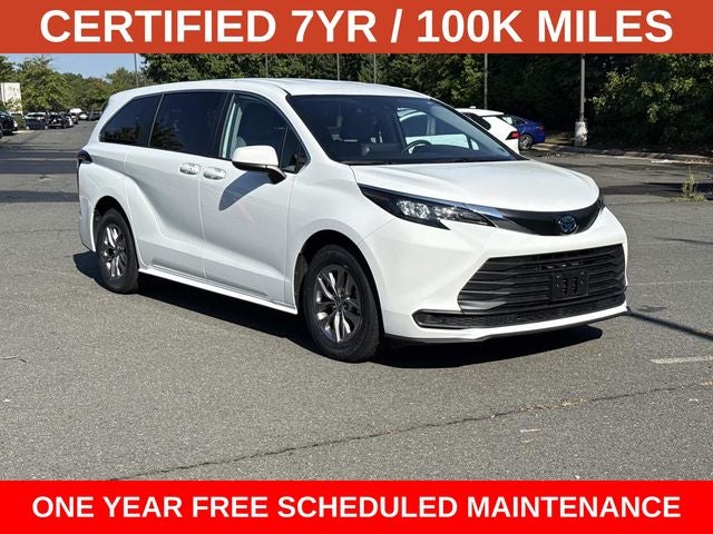 2024 Toyota Sienna LE 8 Passenger