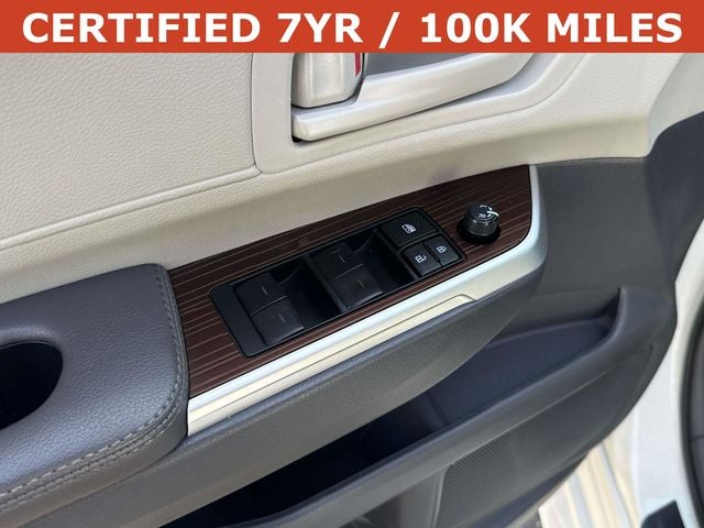 2024 Toyota Sienna LE 8 Passenger