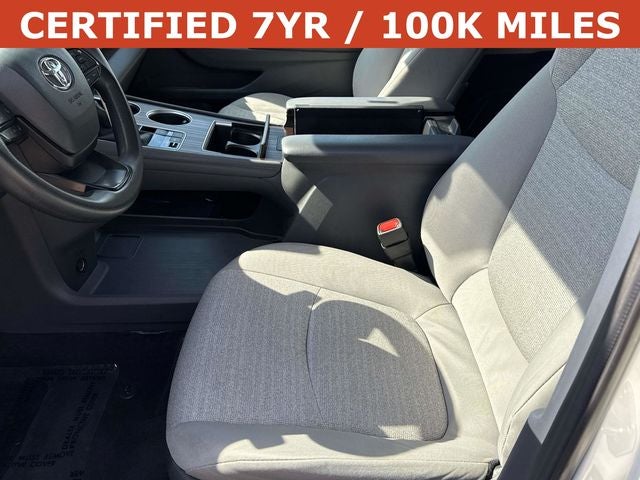 2024 Toyota Sienna LE 8 Passenger