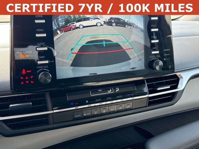 2024 Toyota Sienna LE 8 Passenger