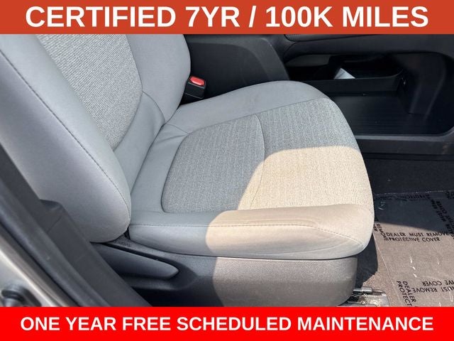 2025 Toyota Sienna LE 8 Passenger