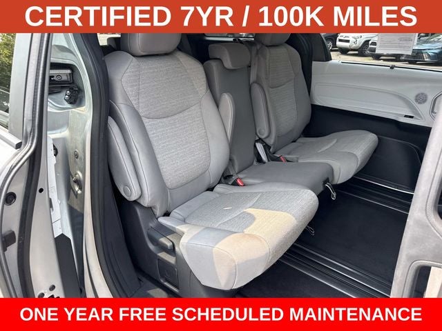 2025 Toyota Sienna LE 8 Passenger