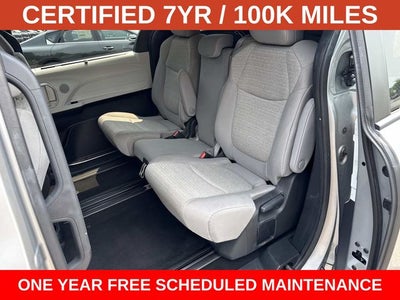 2025 Toyota Sienna LE 8 Passenger