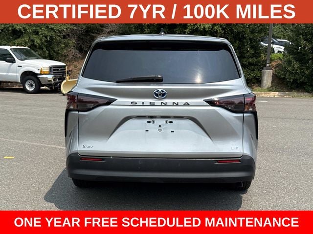 2025 Toyota Sienna LE 8 Passenger