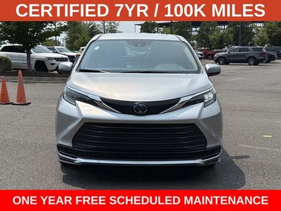 2025 Toyota Sienna LE 8 Passenger