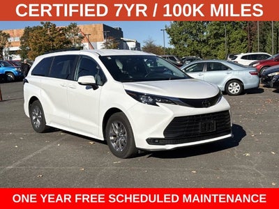2026 Toyota Sienna LE 8 Passenger