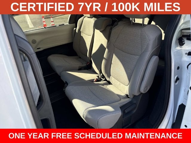 2026 Toyota Sienna LE 8 Passenger