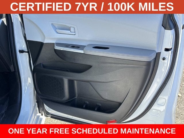 2026 Toyota Sienna LE 8 Passenger