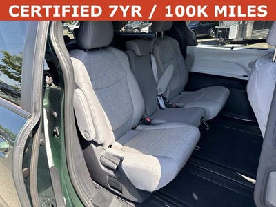 2025 Toyota Sienna LE 8 Passenger