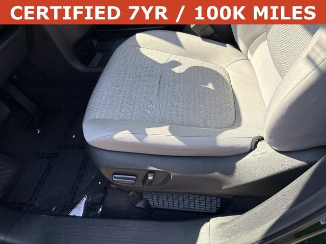 2025 Toyota Sienna LE 8 Passenger