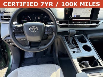 2025 Toyota Sienna LE 8 Passenger