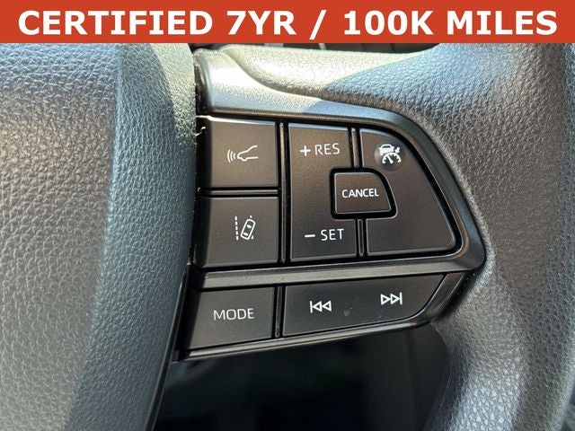 2025 Toyota Sienna LE 8 Passenger