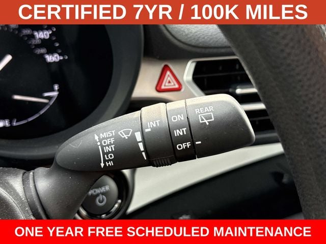 2025 Toyota Sienna LE 8 Passenger