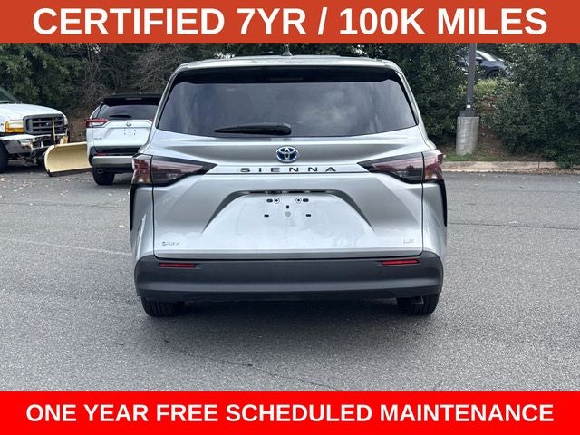 2025 Toyota Sienna LE 8 Passenger