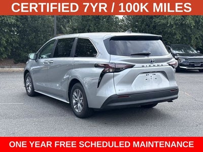 2025 Toyota Sienna LE 8 Passenger