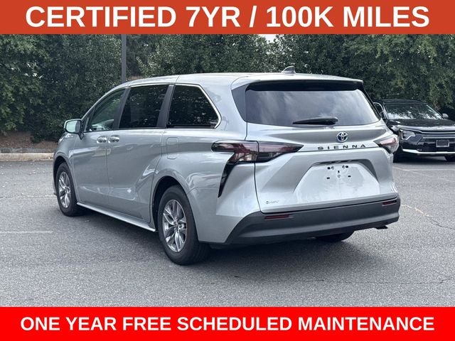 2025 Toyota Sienna LE 8 Passenger