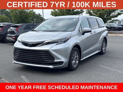 2025 Toyota Sienna LE 8 Passenger