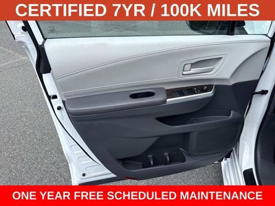 2024 Toyota Sienna LE 8 Passenger
