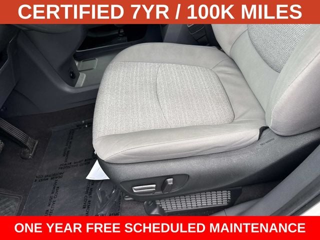 2024 Toyota Sienna LE 8 Passenger