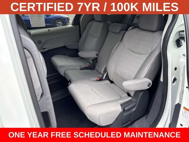 2024 Toyota Sienna LE 8 Passenger
