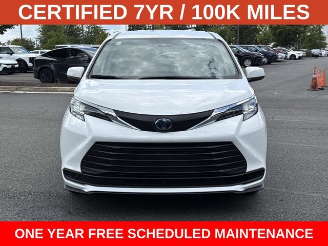 2024 Toyota Sienna LE 8 Passenger