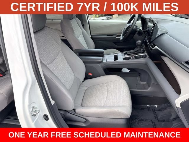 2024 Toyota Sienna LE 8 Passenger