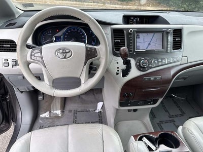 2011 Toyota Sienna XLE