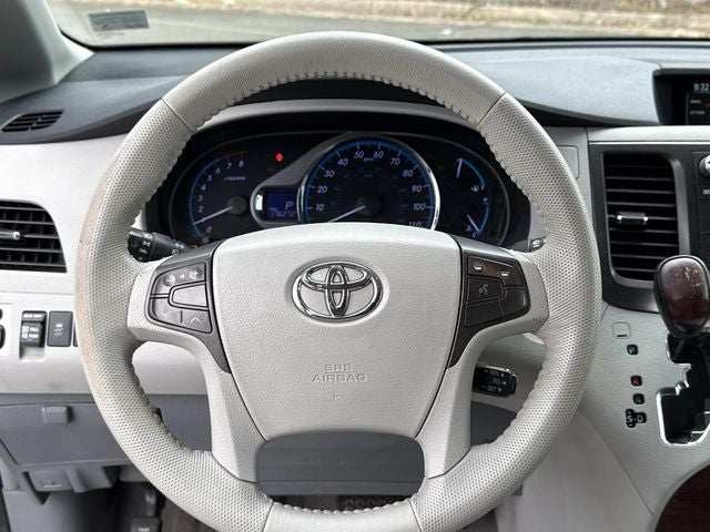 2011 Toyota Sienna XLE
