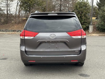 2011 Toyota Sienna XLE
