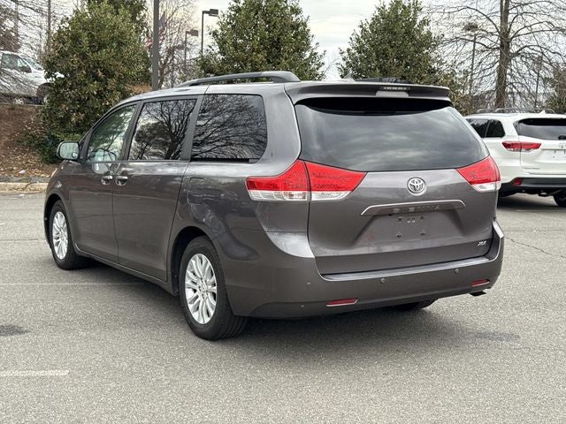 2011 Toyota Sienna XLE