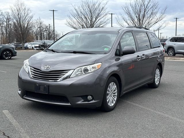 2011 Toyota Sienna XLE