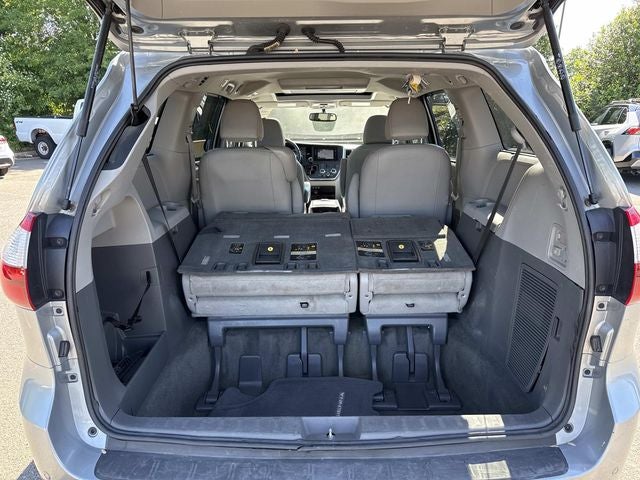 2015 Toyota Sienna XLE Premium 8 Passenger