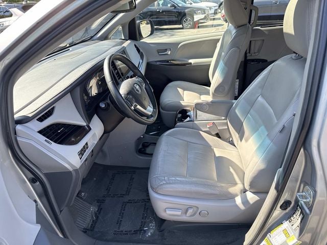 2015 Toyota Sienna XLE Premium 8 Passenger
