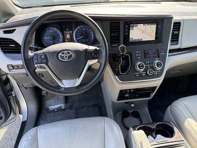 2015 Toyota Sienna XLE Premium 8 Passenger