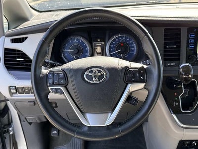 2015 Toyota Sienna XLE Premium 8 Passenger