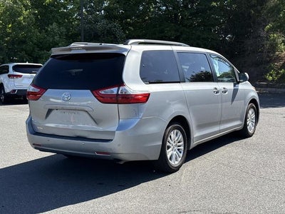 2015 Toyota Sienna XLE Premium 8 Passenger