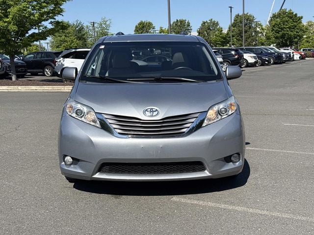 2015 Toyota Sienna XLE Premium 8 Passenger