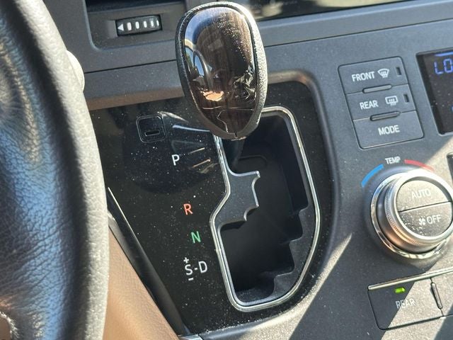 2015 Toyota Sienna XLE Premium 8 Passenger