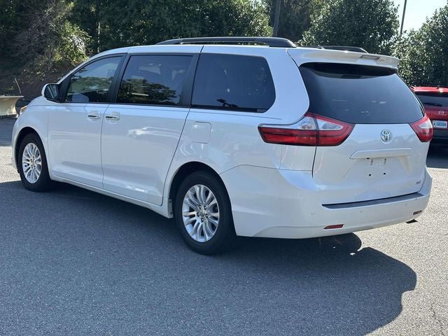 2015 Toyota Sienna XLE Premium 8 Passenger