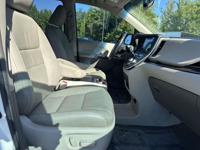 2015 Toyota Sienna XLE Premium 8 Passenger