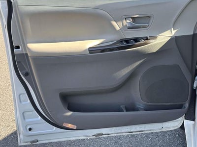 2015 Toyota Sienna XLE Premium 8 Passenger