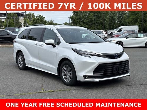 2025 Toyota Sienna XLE 8 Passenger