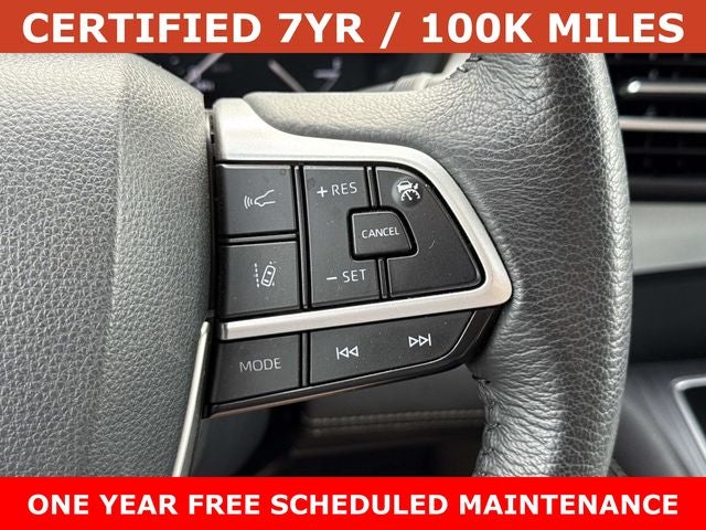 2025 Toyota Sienna XLE 8 Passenger