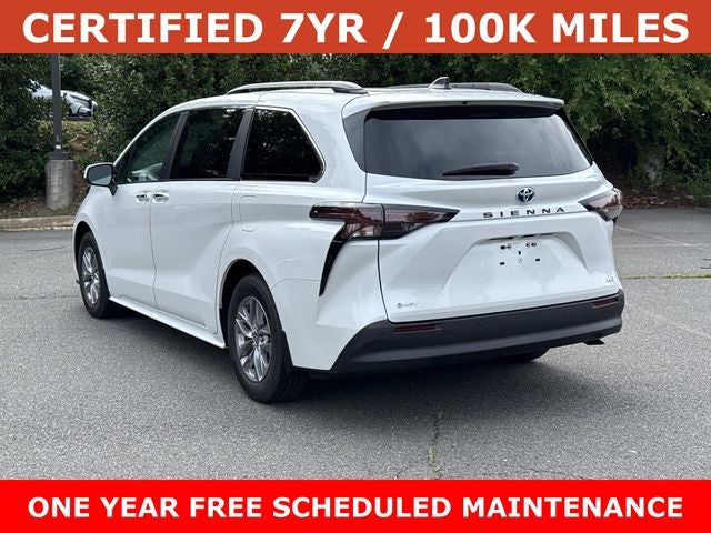 2025 Toyota Sienna XLE 8 Passenger
