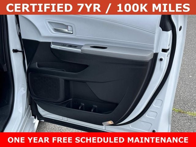 2025 Toyota Sienna XLE 8 Passenger