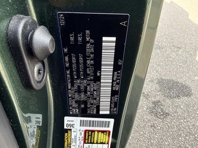 2025 Toyota Sienna XLE