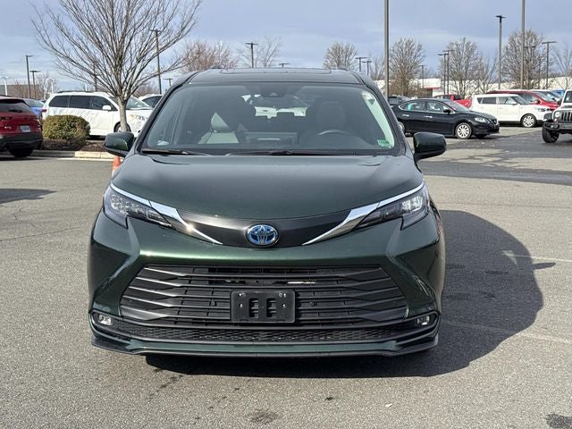2025 Toyota Sienna XLE