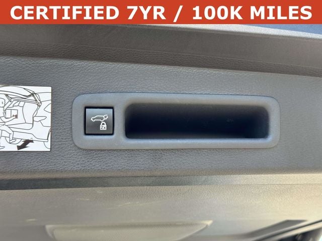 2023 Toyota Sienna XLE 8 Passenger