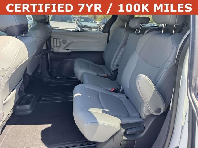 2023 Toyota Sienna XLE 8 Passenger